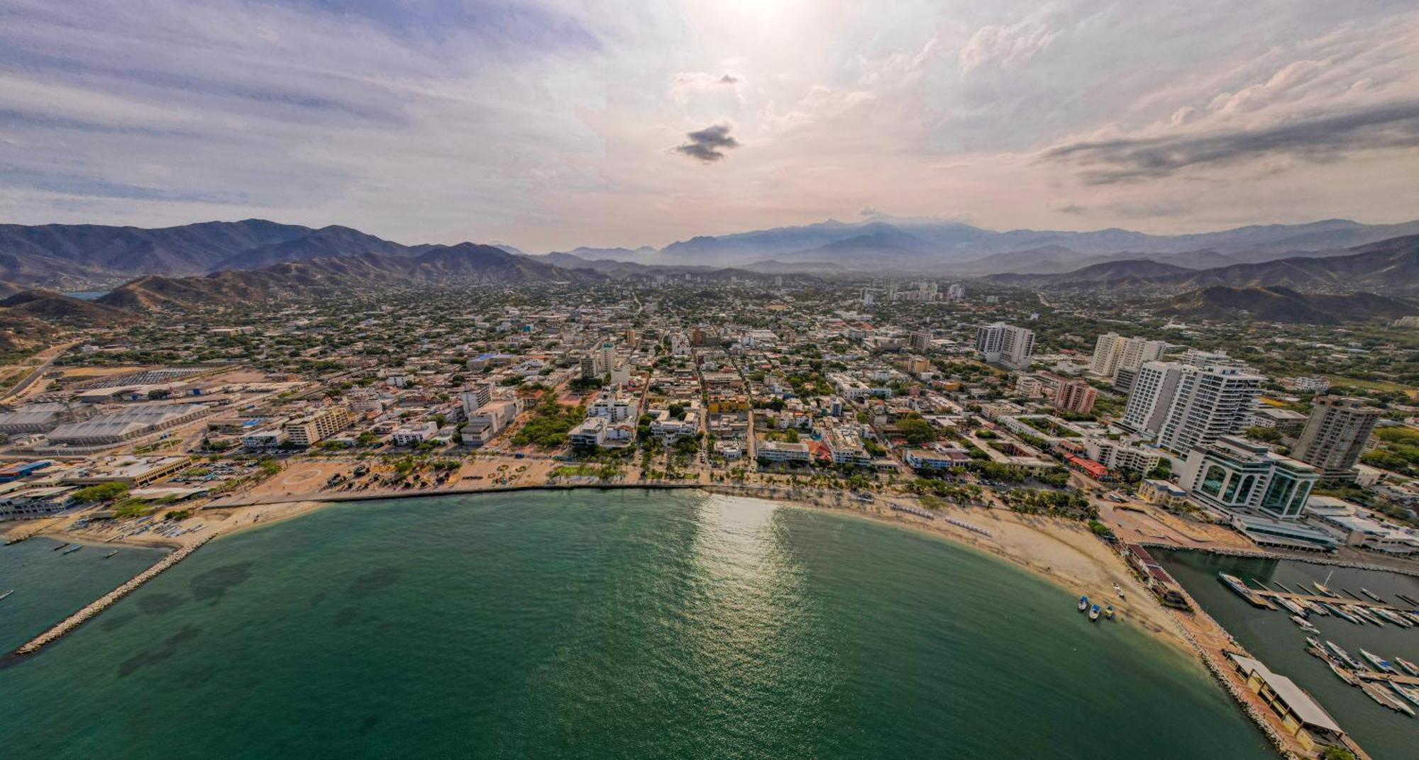 Hotel Tayromar Santa Marta  Exterior photo